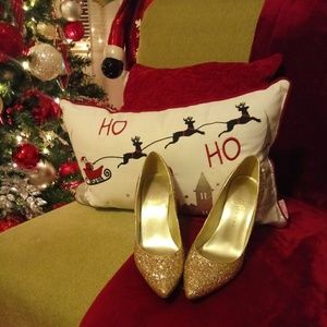 Ivanka Trump Glitter Pump